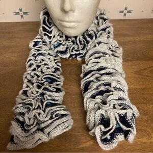 5/$15 Cute Ruffled Knit Scarf in Blue & White